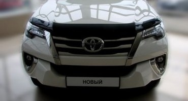 Дефлектор капота Toyota Fortuner 2016- SIM